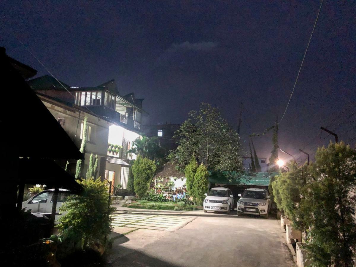 Magen Apartment Imphal Exterior foto
