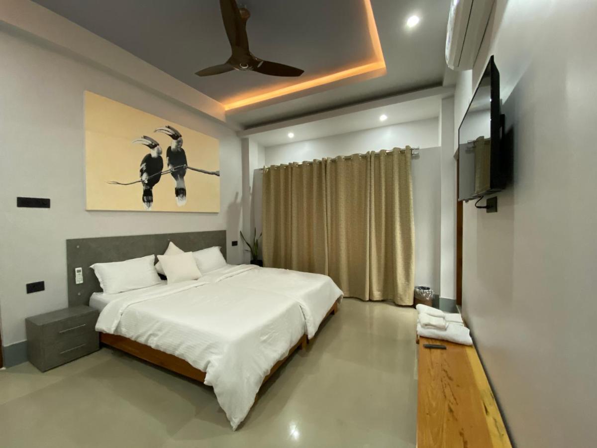 Magen Apartment Imphal Exterior foto